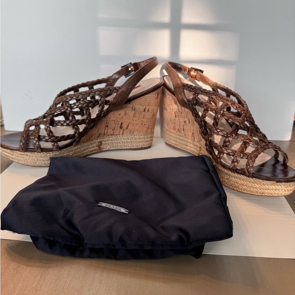 NWOT Prada wedge shoes with distressed leather braided design - Picture 2 of 12